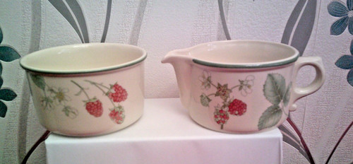 Wedgwood raspberry cane - wedgwood,