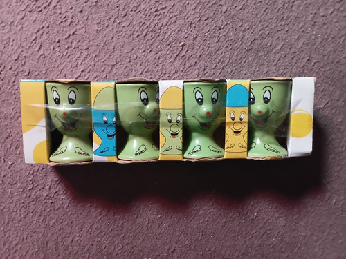 Fintage funny face egg cups - funny,