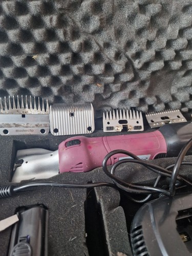Cordless horse clippers - cordless, used