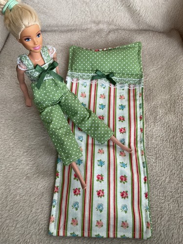 Pyjamas sleeping bag fits - &,