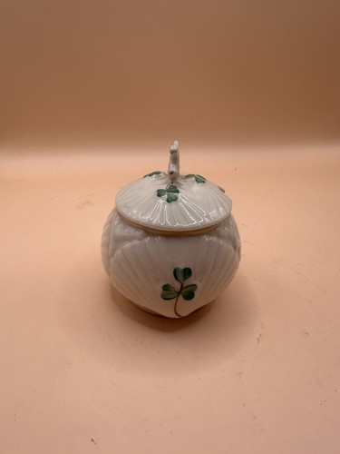 Belleek shamrocks - -, &