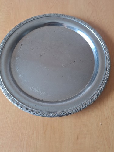 Large round silver shiny - round, metal