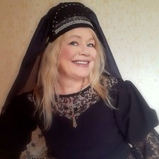 Black Embellished Tudor Lady Medieval Hat Veil Anne Boleyn Fancy Dress Costume