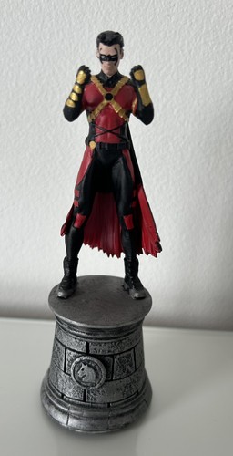 Red robin chess collection - red,
