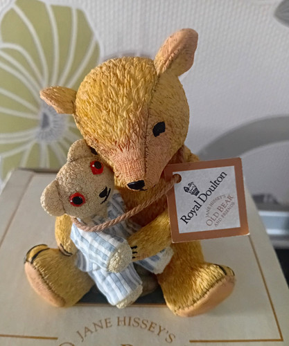Royal doulton old bear - doulton,
