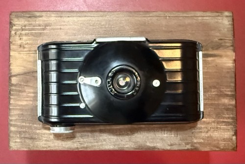 Kodak bullet 127 art - kodak,