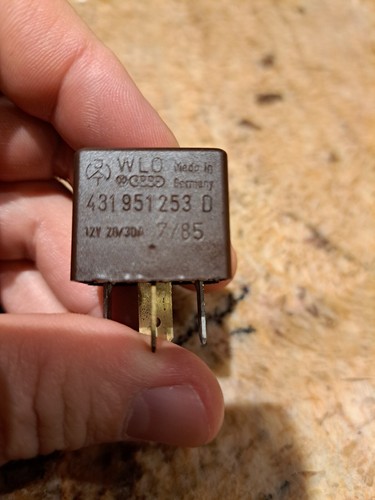 Porsche 944 924s sunroof relay - sunroof,