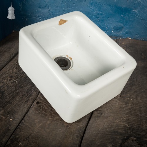 Small white sink vintage - small,
