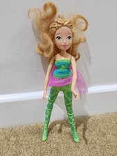 Winx Club Doll 2014 Rainbow SRL 5H Fashion Doll in Sparkly Green and Pink Outfit
