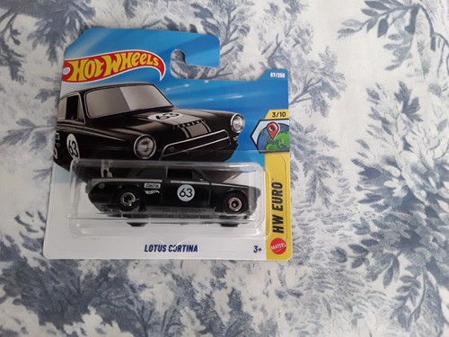 Hot wheels lotus cortina - hot,