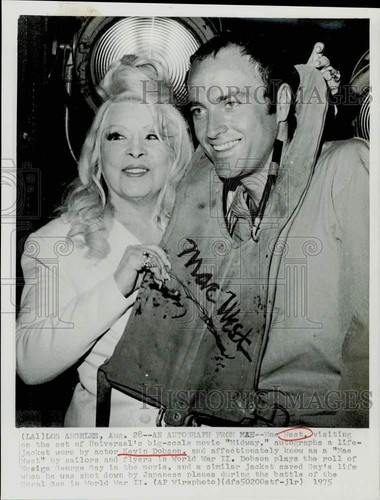1975 press photo mae west - press,