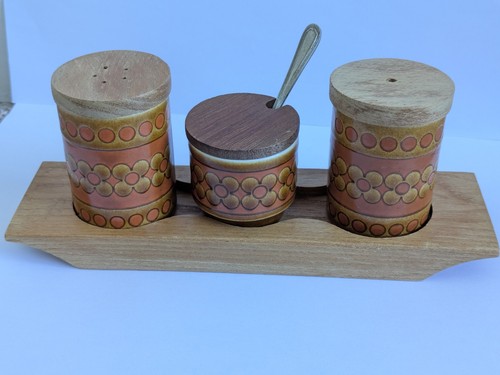 Hornsea pottery saffron - pottery,