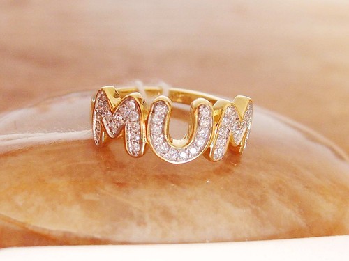Moissanite mum ring 18k gold - moissanite,