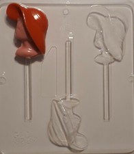 LADY WITH HAT CHOCOLATE