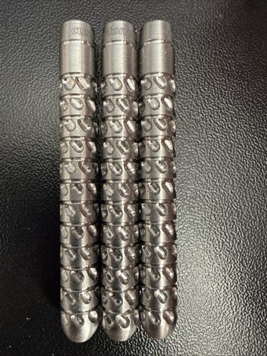 Custom made darts pixel - made, grip