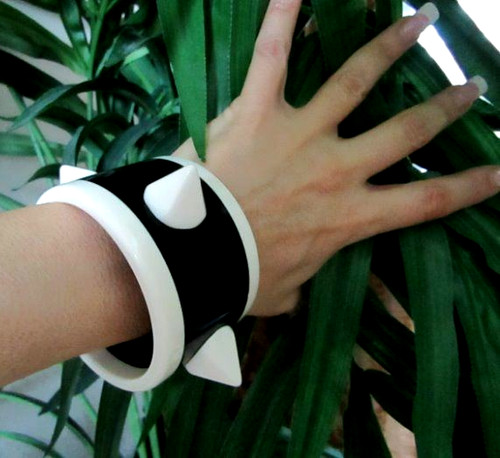 Unique chunky black white - unique,