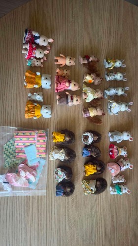 Sylvanian families figures - sylvanian,