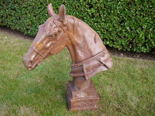 Cast iron horse - head, statue