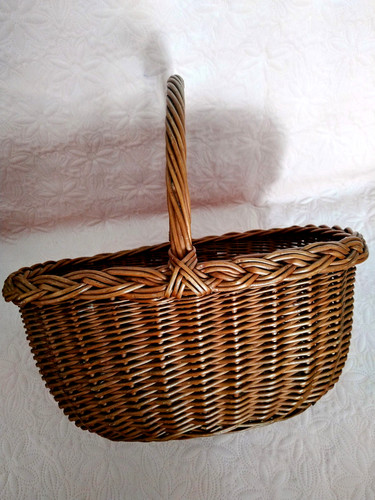 Vintage wicker shopping basket - shopping,