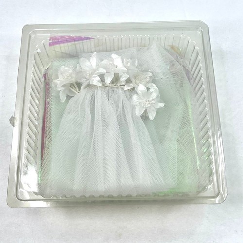 New box girls - in, communion