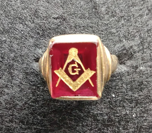 Vintage gold and - gold, ruby