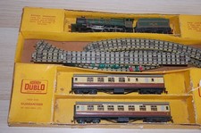 HORNBY DUBLO 3 RAIL BRISTOLIAN PASSENGER TRAIN SET.