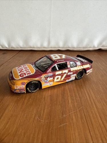 Revell joe nemechek 87 - 1:24, #87