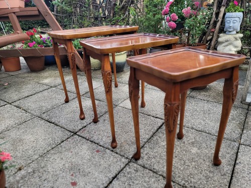Walnut nest tables bevan - tables,