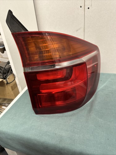 Bmw e70 lci - x5, right