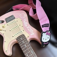Fender Hello Kitty Pink