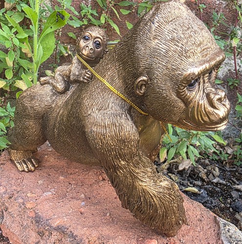 Bronzed gorilla leonardo - bronzed, gorilla.leonardo