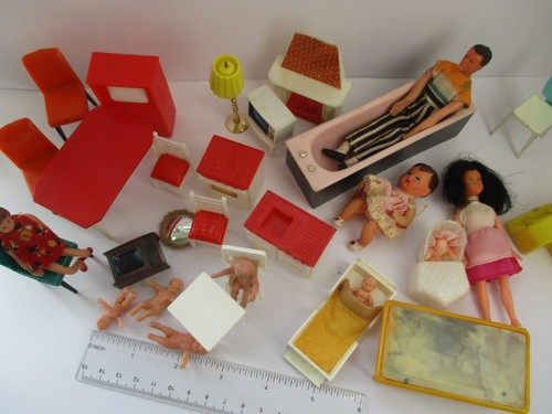 Dollhouse furniture miniature