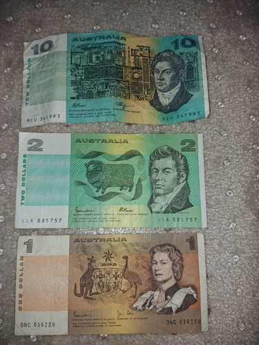 Australia dollar bills - australia, 10