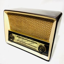 EKCO U319 Bakelite VHF Table