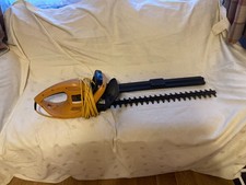 JCB hedge trimmer, 600watt, 230volt, used, corded heavy duty, blade cover