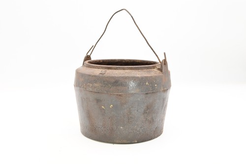 Vintage cast iron smelting - cast,