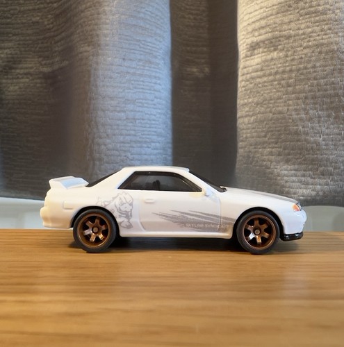 Hot wheels nissan skyline r32 - nissan,