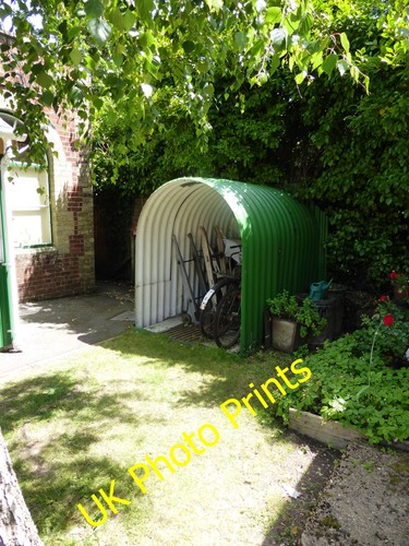 Photo 6x4 anderson shelter - 6x4, at