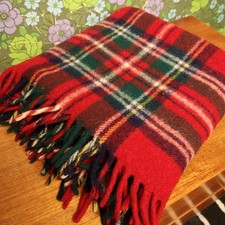 Small Vintage Red Green Blue