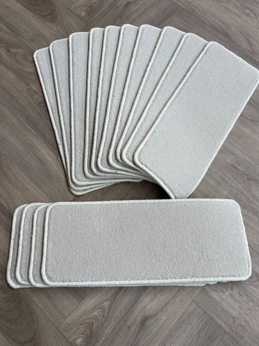 Light cream plan carpet - cream,