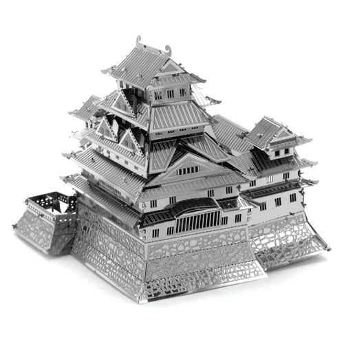 Metal white heron castle - 3d,