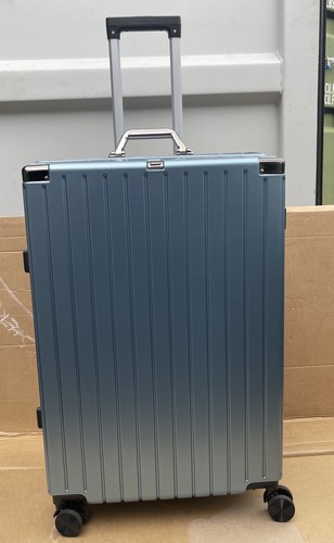 Large aluminium suitcase - large, in