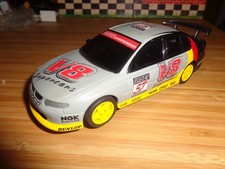 SCALEXTRIC C2626 HOLDEN VX