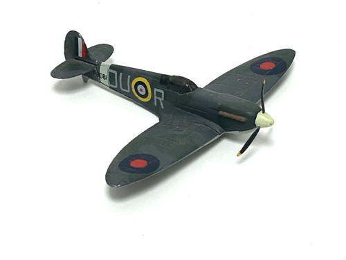 Corgi showcase 100 scale - showcase,