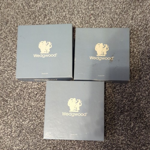 Wedgwood jasperware and - , bone