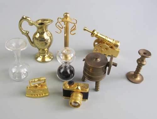 Miniature doll house lot - miniature,