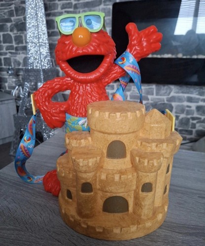 Sesame street elmo - street, elmo's