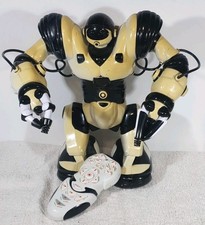 WowWee 2004 Smart Robosapien