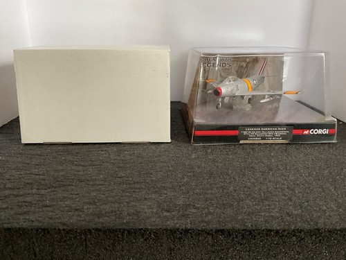 Corgi legends us35803 86f 30 - corgi,