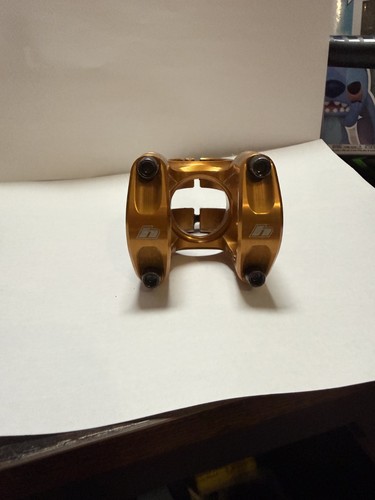 Hope stem bronze - tr, rear